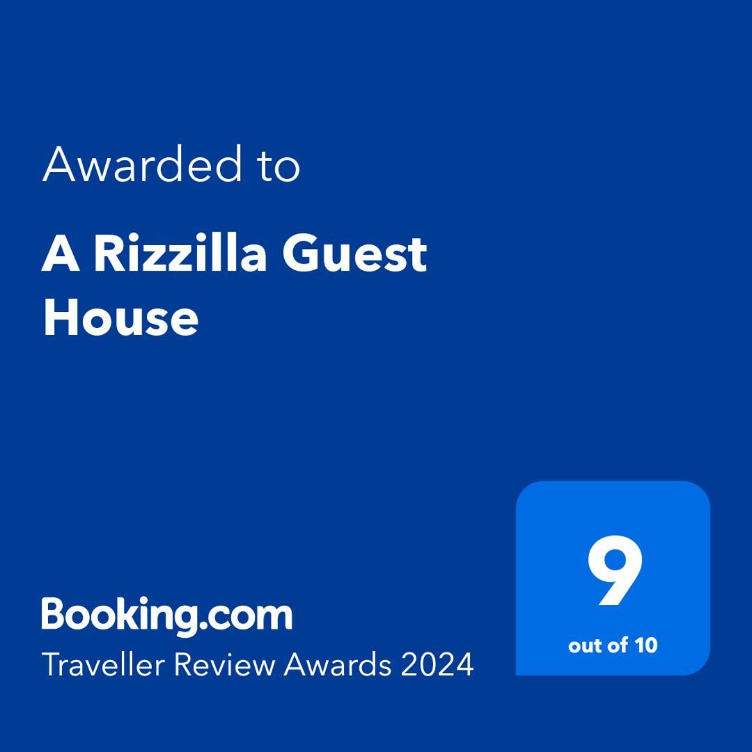 A Rizzilla Guest House Nicotera Eksteriør bilde